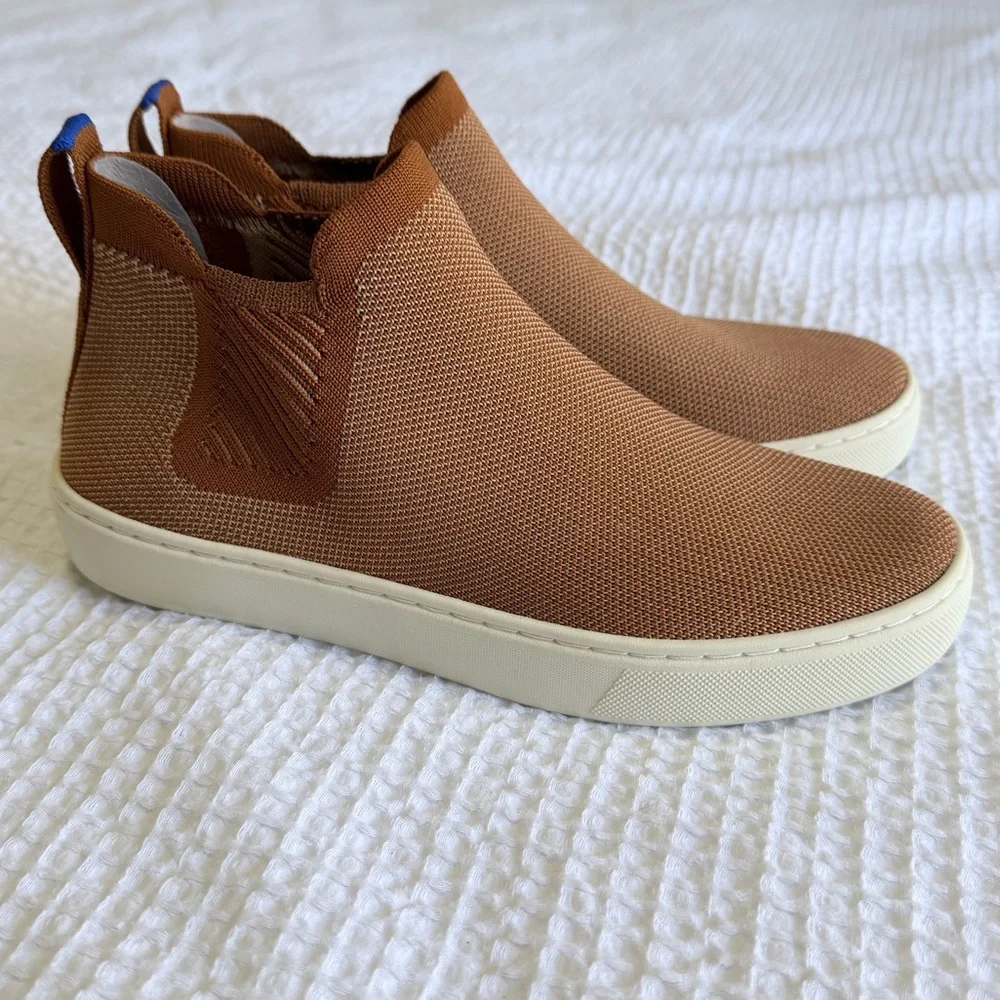 ROTHY’S The Chelsea Sneaker Boot in Fawn Size 6.5